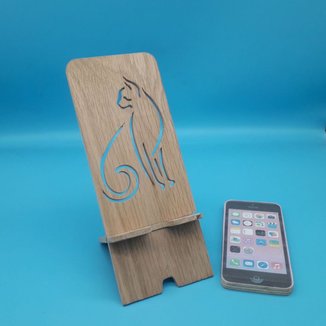 Suporte vertical para telemóvel Cat cut out!