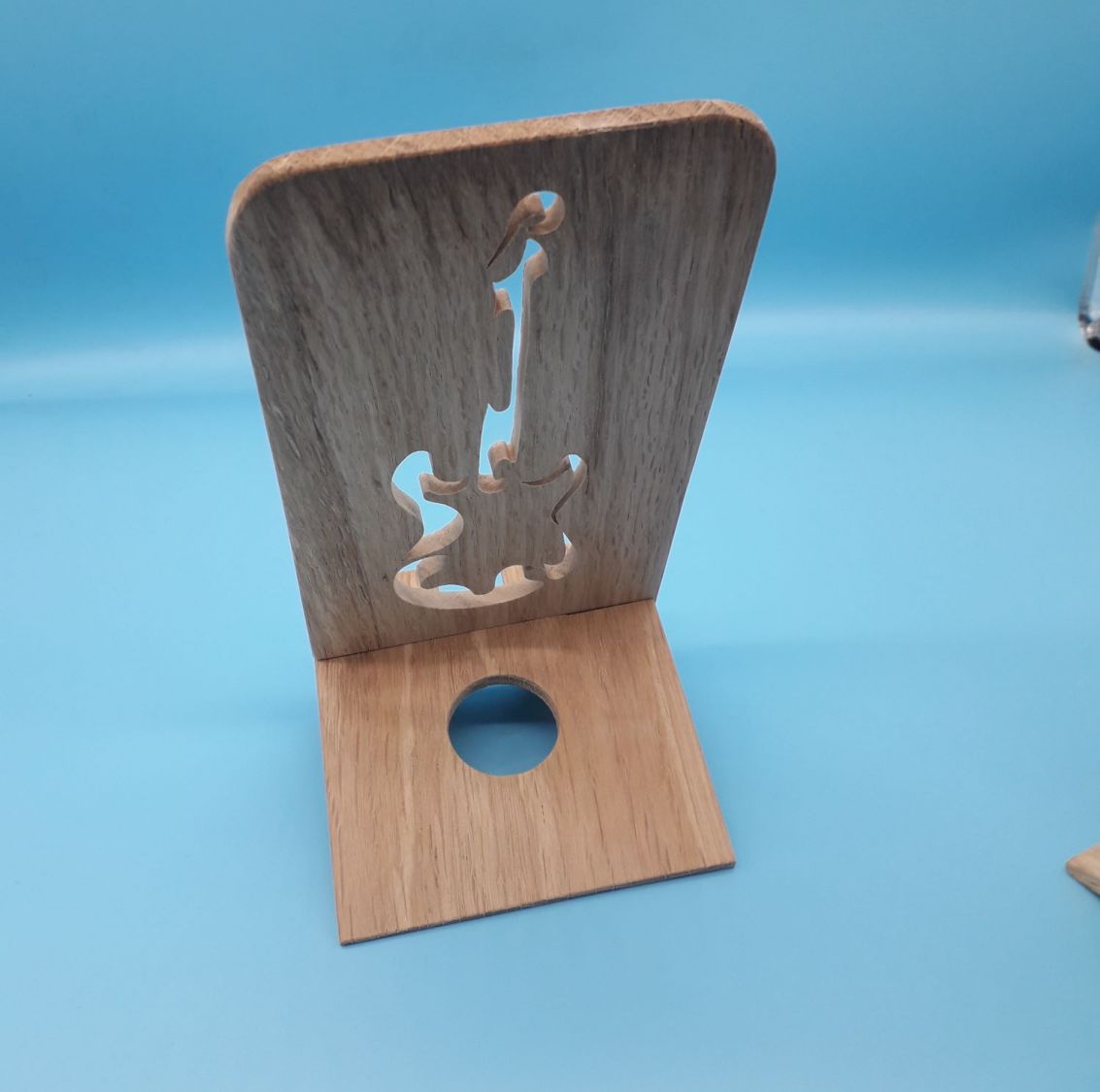 Suporte vertical para telemóvel com motivo de guitarra