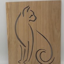 Figura de gato a todo o comprimento