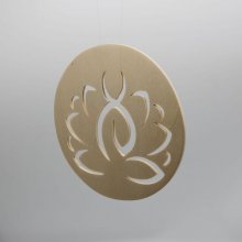 Mulher sentada em lótus (tamanho pequeno)
