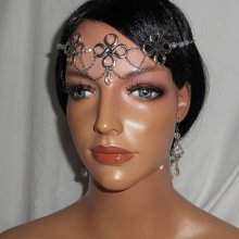 Tiara de contas de cristal boémio com motivos celtas 2 em 1