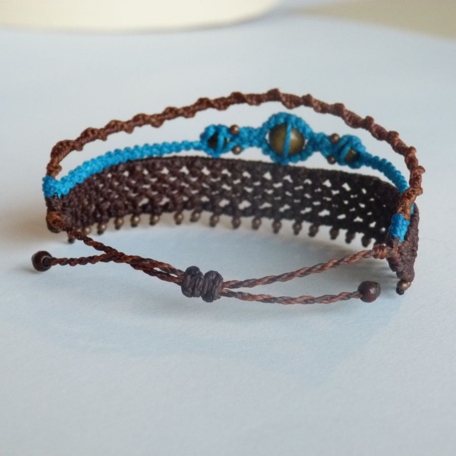 3 em 1 pulseira multi-comprimento castanha e turquesa em micro-macramé
