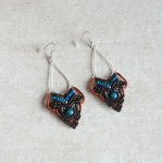 Brincos em micro-macramé castanho, azul turquesa, cobre