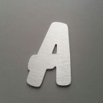 Letra em metal escovado BALÃO