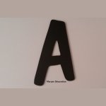 Letra plástica PVC preto DOM CASUAL