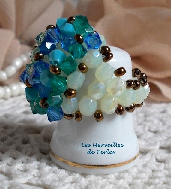 Anel aquamarine com facetas de cristal Swarovski e spinners