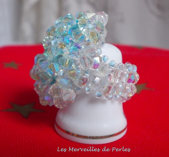 Anel Azul Cristal com Facetas de Cristal Swarovski e Facetas Giratórias