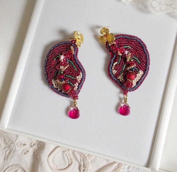 BO Enchantement d'Automne bordado com cristais Swarovski, pérolas e pérolas de sementes