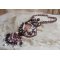 Colar de graça bordado com um Quartzo Rosa, uma pedra fina e pérolas de pérolas 