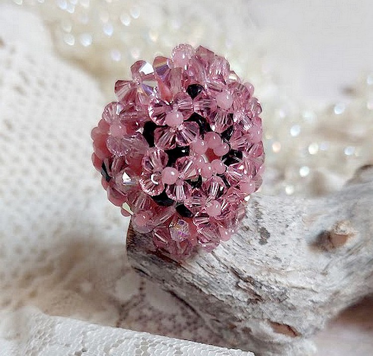 Anel de anémona com facetas e tupies em cristal Swarovski