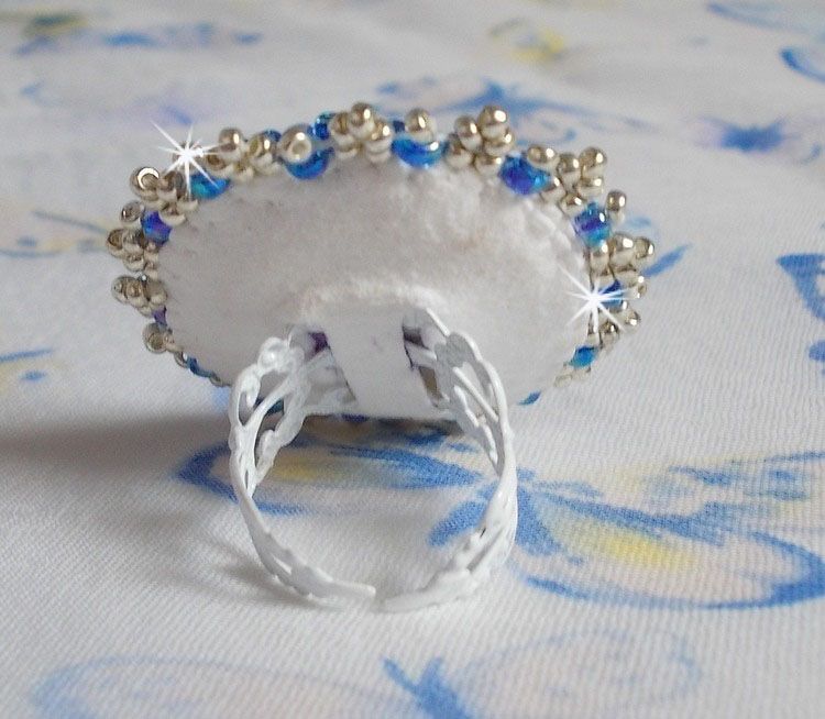 Anel Azur bordado com cristais e pérolas Swarovski