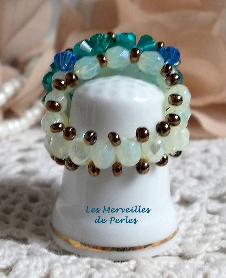 Anel aquamarine com facetas de cristal Swarovski e spinners