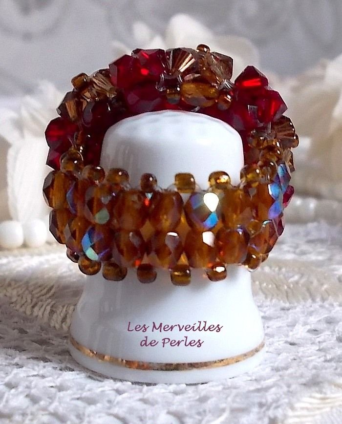 Anel Papoila com facetas de cristal Swarovski e fiadeiras