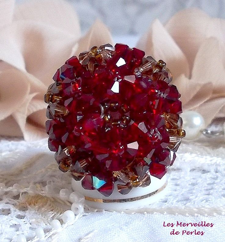 Anel Papoila com facetas de cristal Swarovski e fiadeiras