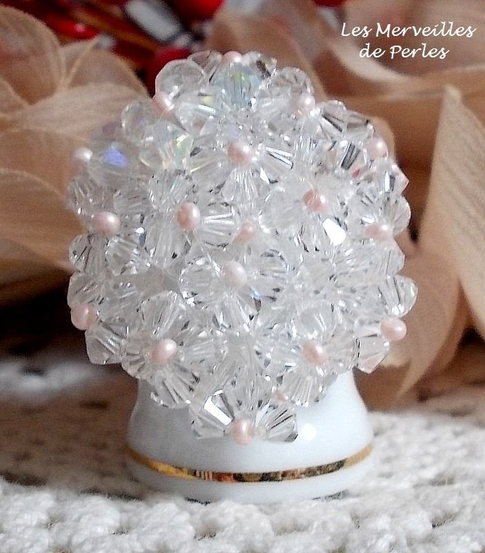 Anel Eclat com facetas e pião em cristal Swarovski