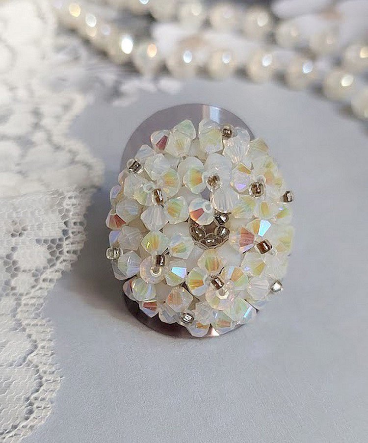 Anel de cristais com facetas de cristal Swarovski e fiadeiras
