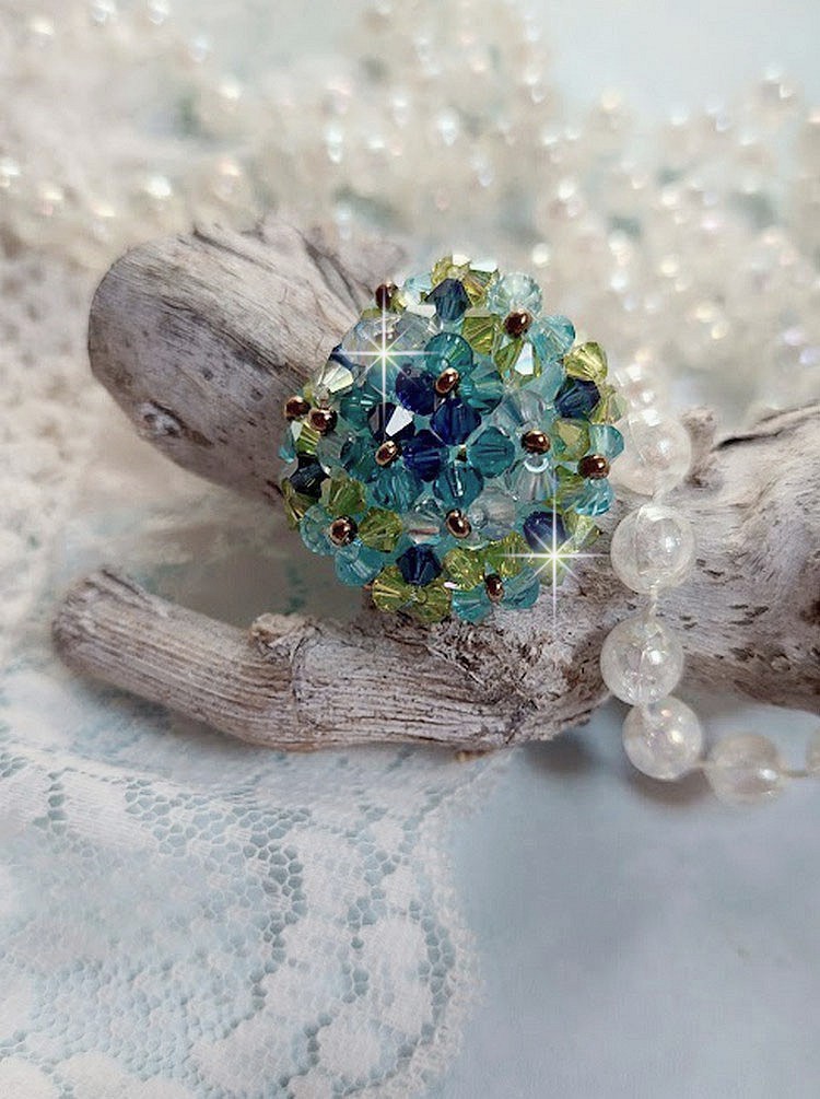 Anel de esperança com facetas de cristais Swarovski e fiadeiras