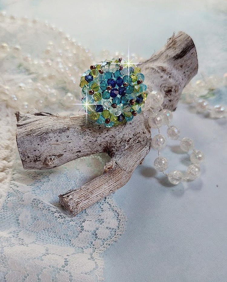 Anel de esperança com facetas de cristais Swarovski e fiadeiras