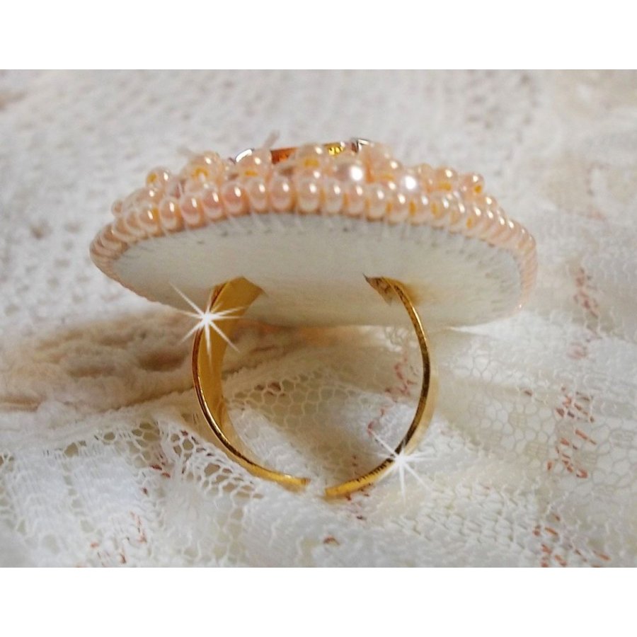 Anel de beleza Idylle bordado com cristais Swarovski, cabochon e pérolas