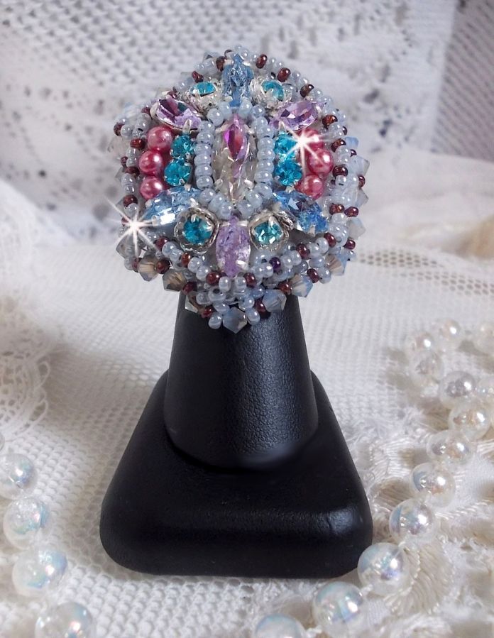 Mademoiselle Bluse anel bordado com cristais Swarovski e belas pérolas de qualidade