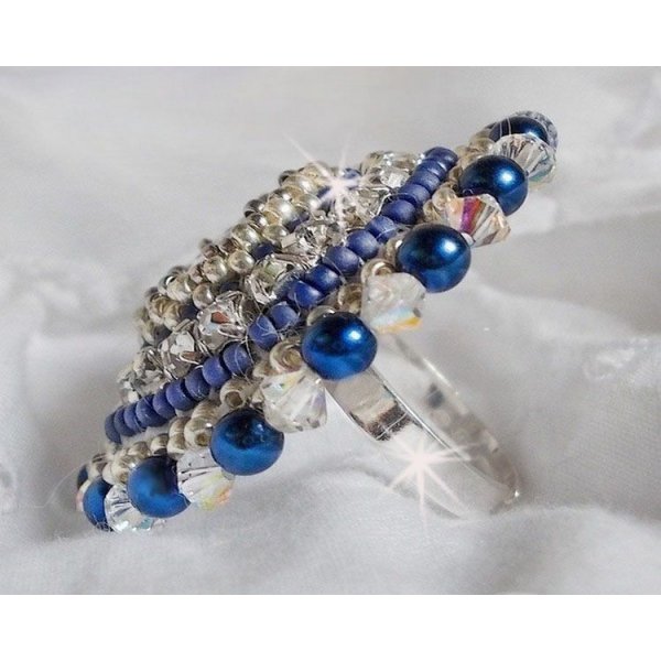 Anel do Nilo Azul bordado com lápis lazúli e cristais Swarovski