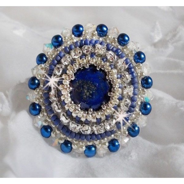Anel do Nilo Azul bordado com lápis lazúli e cristais Swarovski