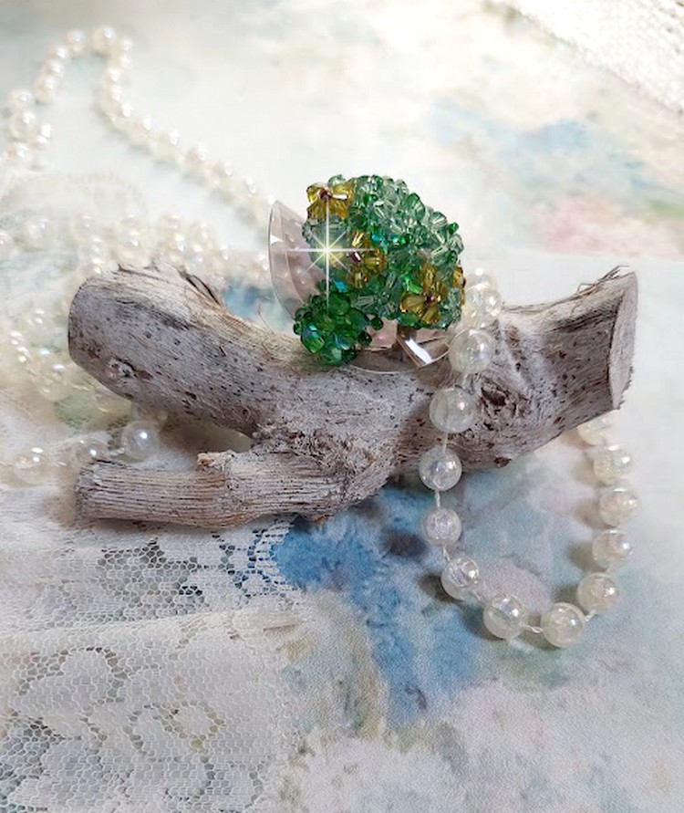 Anel Tender Verde com Facetas de Cristal Swarovski e Facetas Giratórias