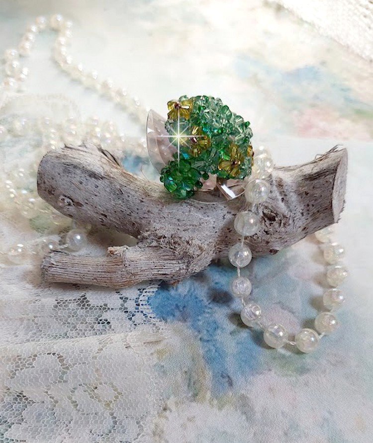 Anel Tender Verde com Facetas de Cristal Swarovski e Facetas Giratórias