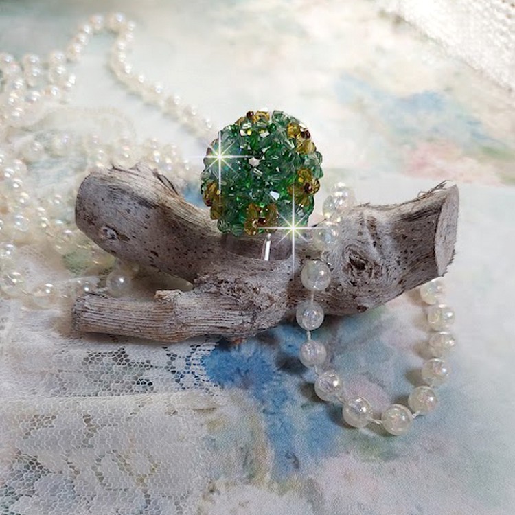 Anel Tender Verde com Facetas de Cristal Swarovski e Facetas Giratórias