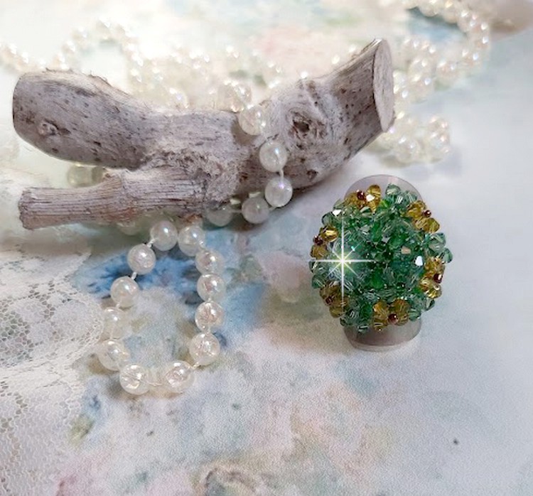 Anel Tender Verde com Facetas de Cristal Swarovski e Facetas Giratórias
