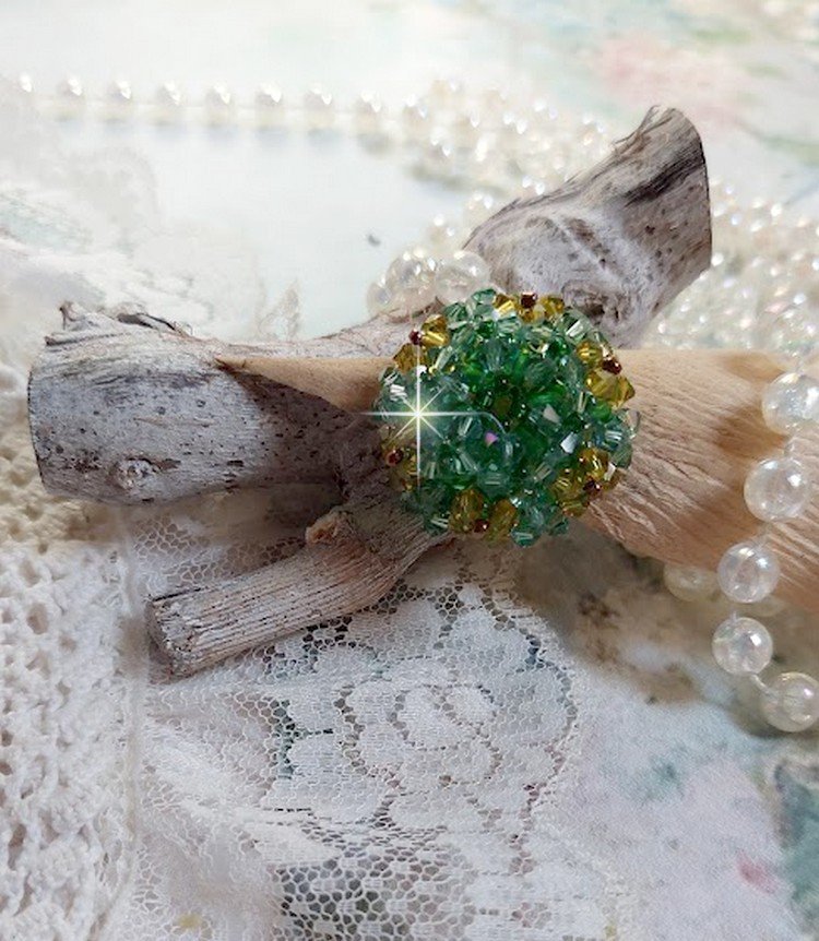 Anel Tender Verde com Facetas de Cristal Swarovski e Facetas Giratórias