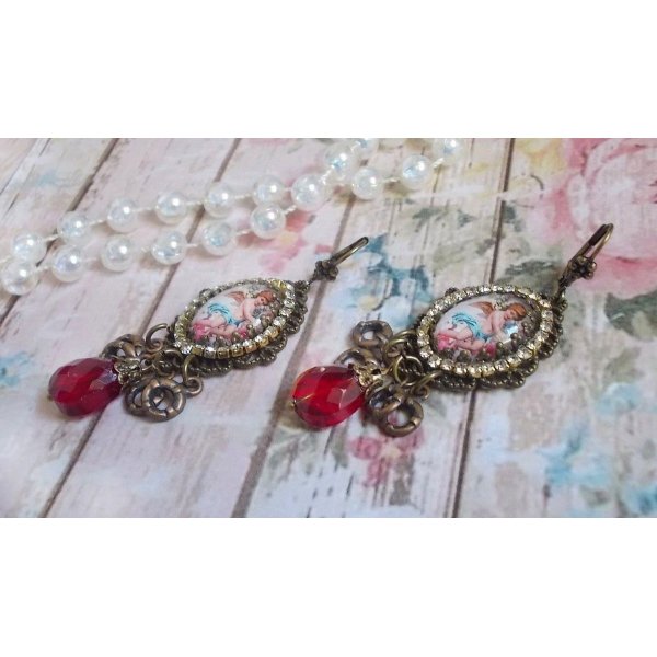 BO Petit Ange criado com lupa de cabochons Angel, cristais, encantos e pérolas de vidro