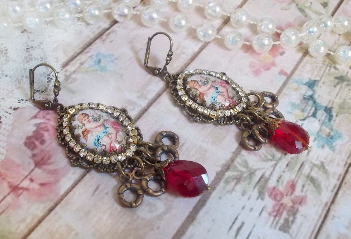 BO Petit Ange criado com lupa de cabochons Angel, cristais, encantos e pérolas de vidro