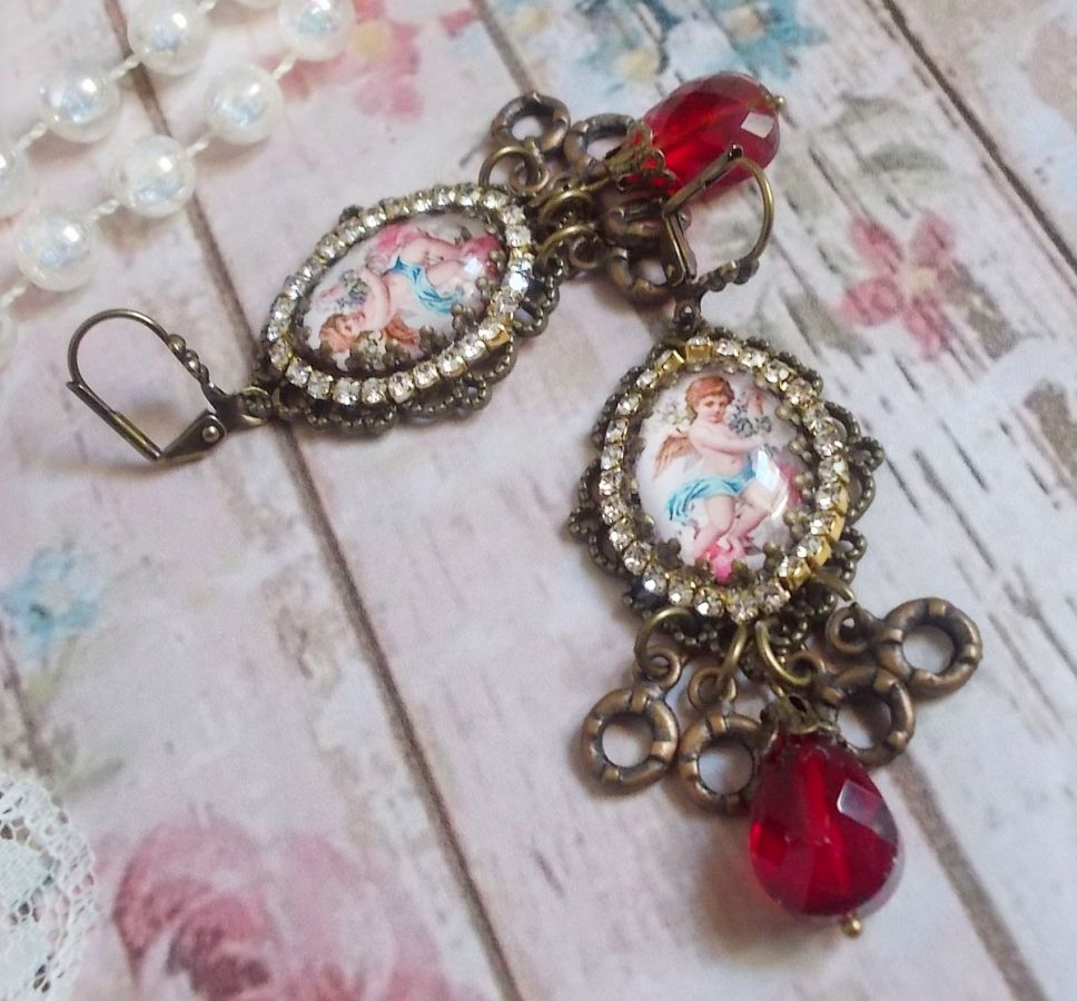 BO Petit Ange criado com lupa de cabochons Angel, cristais, encantos e pérolas de vidro