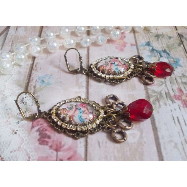 BO Petit Ange criado com lupa de cabochons Angel, cristais, encantos e p&eacute;rolas de vidro