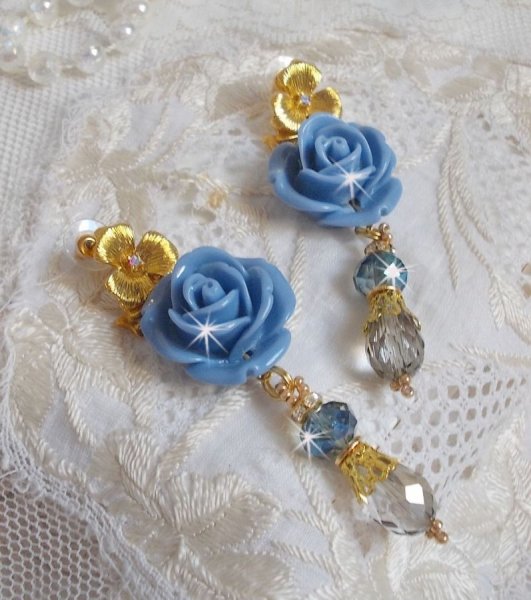 T&aacute;buas de Barba Azul Rosa da Bell'issim criadas com Cristais Swarovski e Cristal Bo&eacute;mio