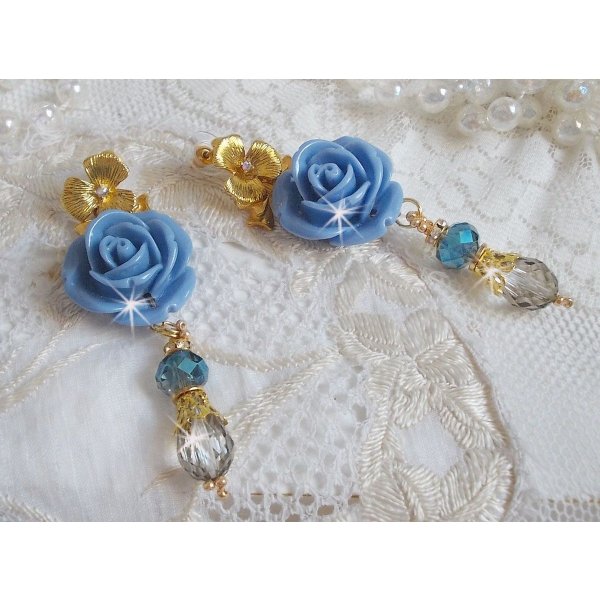 T&aacute;buas de Barba Azul Rosa da Bell'issim criadas com Cristais Swarovski e Cristal Bo&eacute;mio