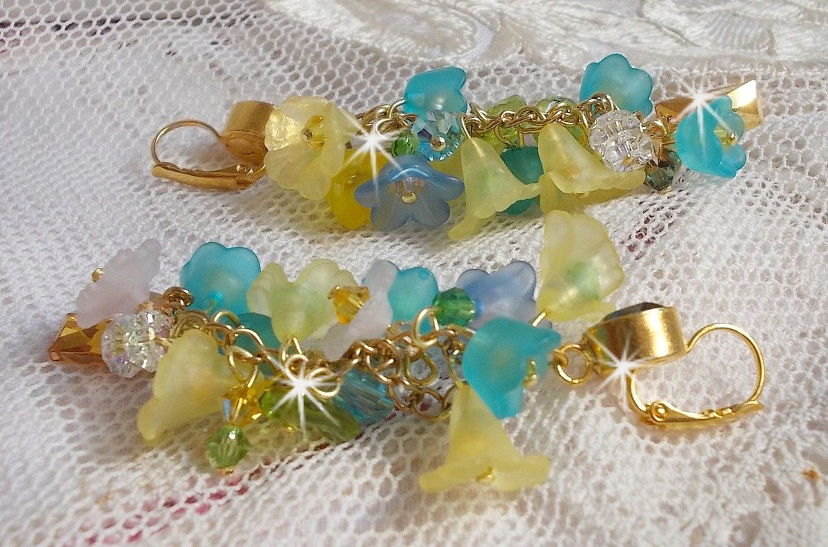 BO Bella Yellow montado com cristais Swarovski, flores foscas e pérolas 