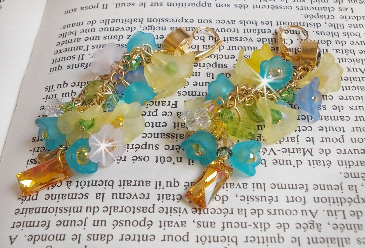 BO Bella Yellow montado com cristais Swarovski, flores foscas e pérolas 