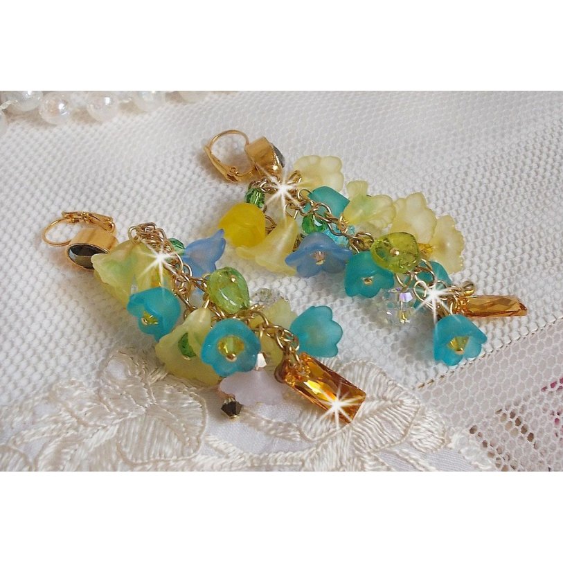 BO Bella Yellow montado com cristais Swarovski, flores foscas e pérolas 