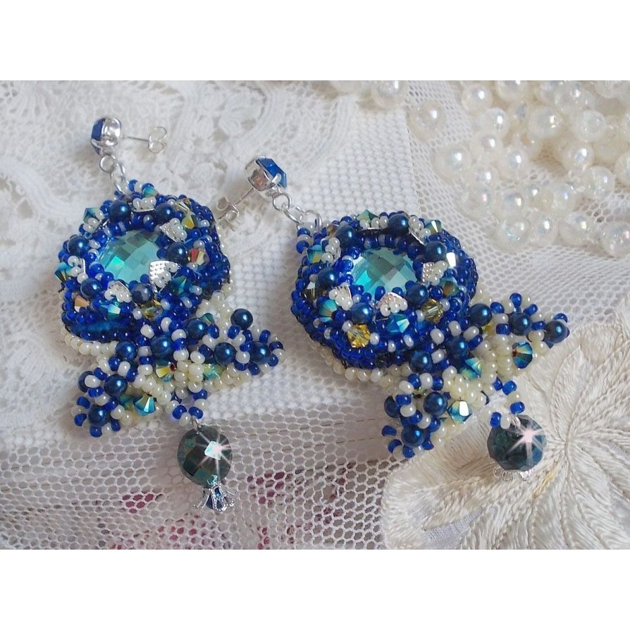BO Palácio Azul Haute-Couture bordado com cristais Swarovski, pérolas de pérola, carimbos em filigrana e suportes de cabochon de prata 925/1000