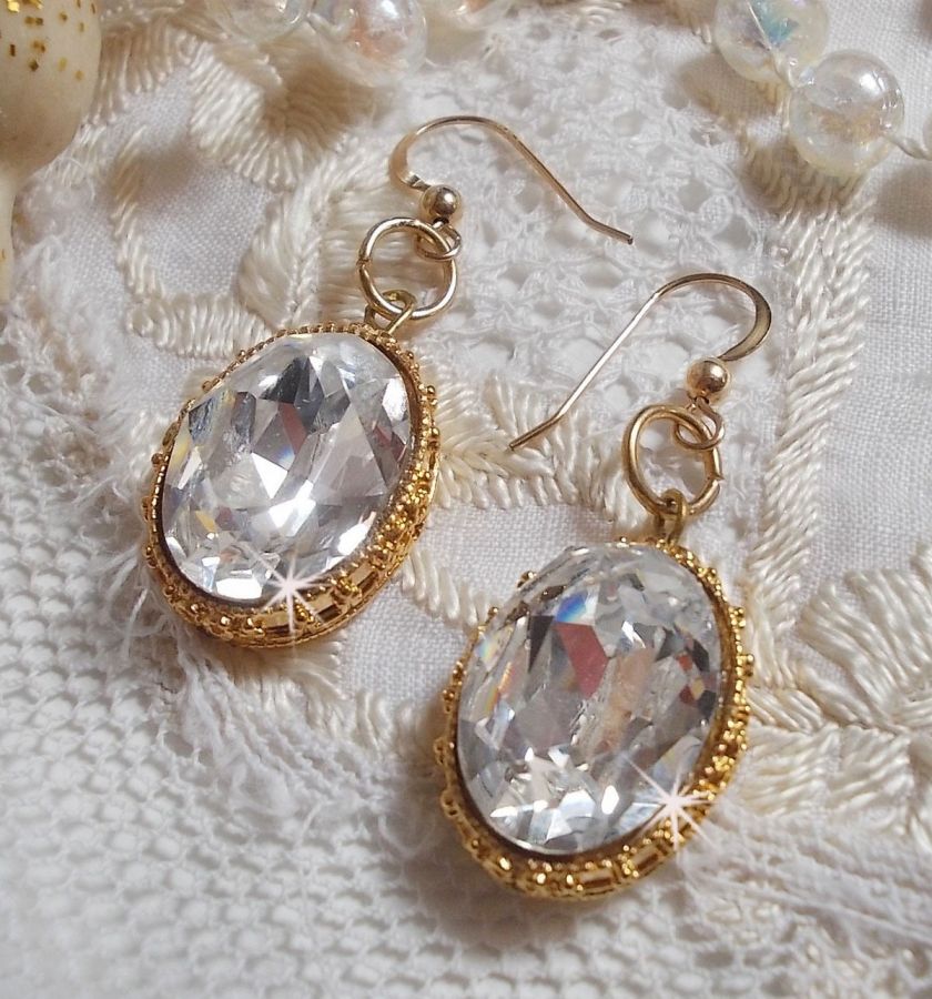 Brincos BO Gold Earrings com cristais Swarovski em cabochons dourados com 14 ganchos auriculares preenchidos a ouro de quilates