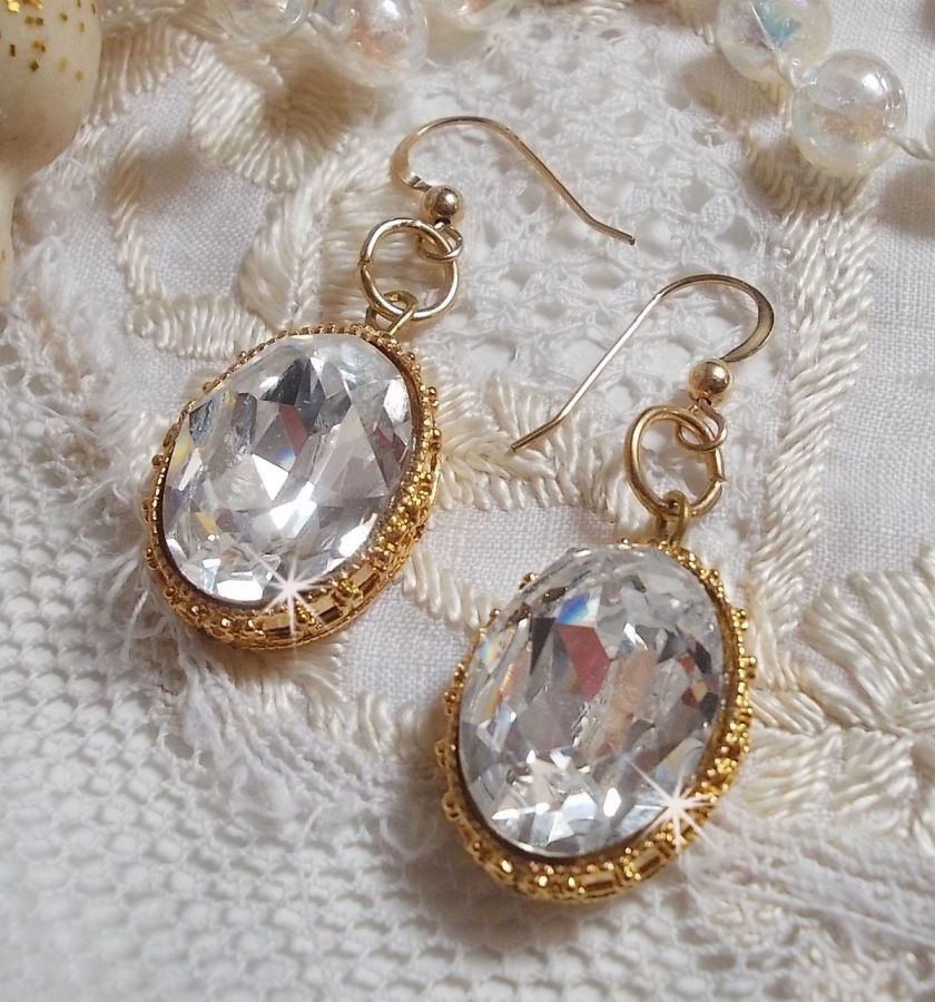 Brincos BO Gold Earrings com cristais Swarovski em cabochons dourados com 14 ganchos auriculares preenchidos a ouro de quilates