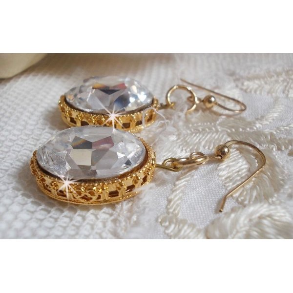Brincos BO Gold Earrings com cristais Swarovski em cabochons dourados com 14 ganchos auriculares preenchidos a ouro de quilates