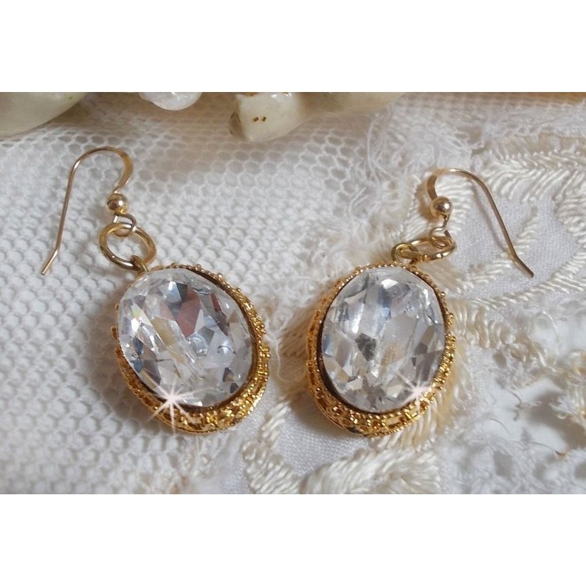 Brincos BO Gold Earrings com cristais Swarovski em cabochons dourados com 14 ganchos auriculares preenchidos a ouro de quilates