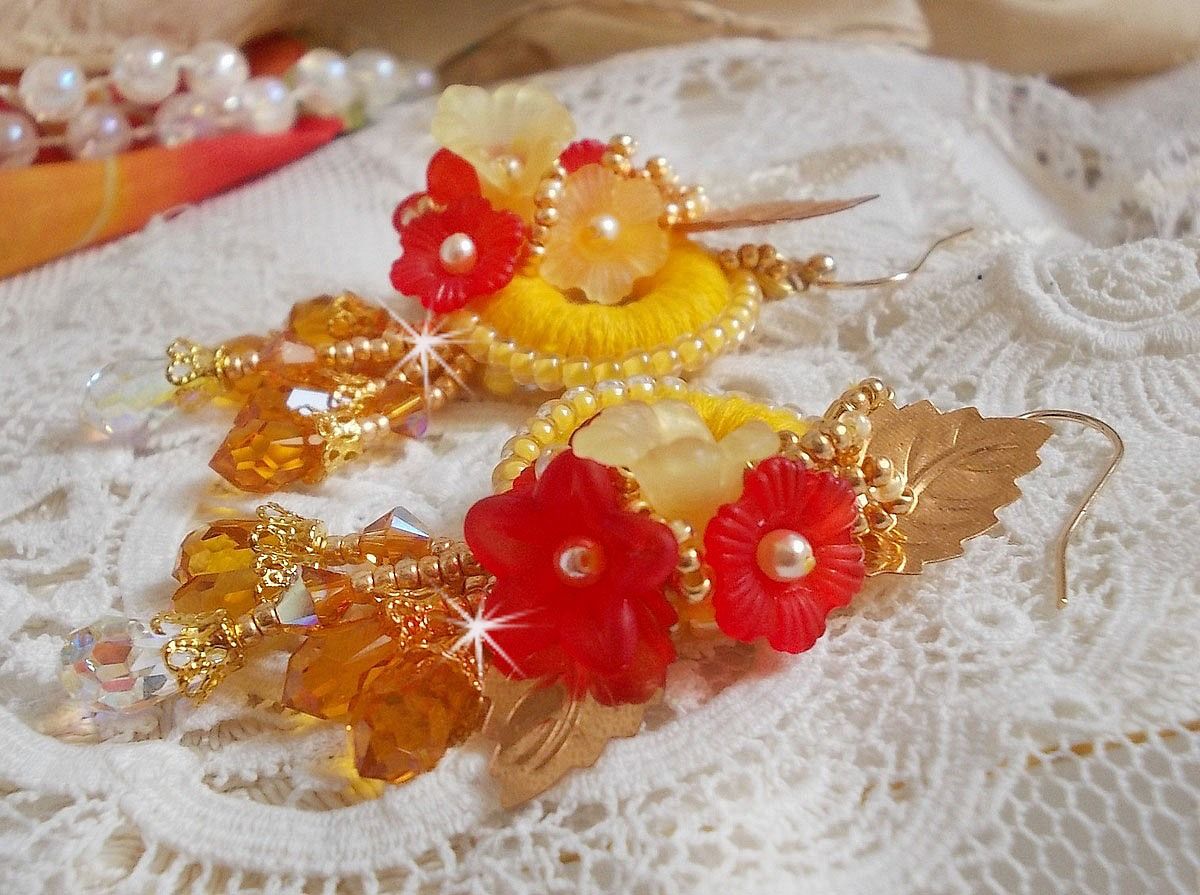 Buttercup BO bordado com cristais Swarovski e algodão amarelo/laranja DMC