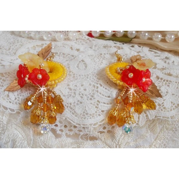 Buttercup BO bordado com cristais Swarovski e algodão amarelo/laranja DMC