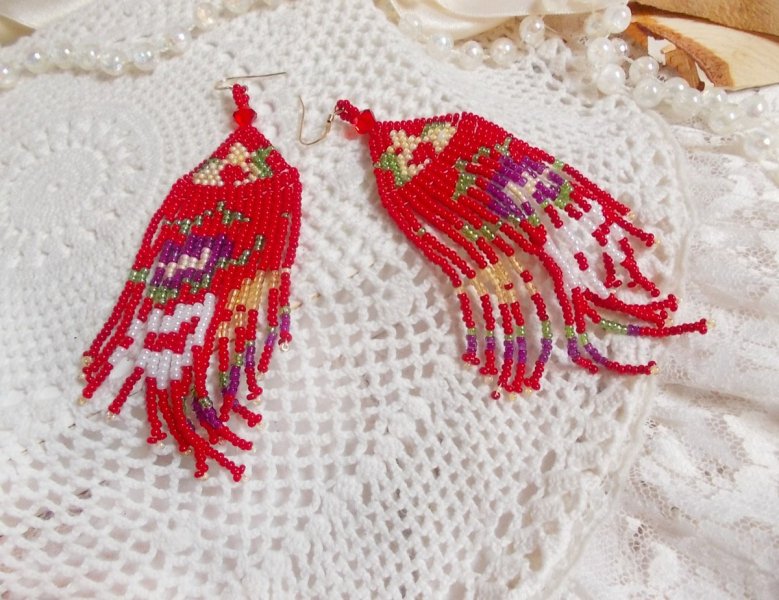 BO Crocus mont&eacute;es avec rocailles en verre, perles cristal Swarovski et crochets Gold Filled 14 carats 