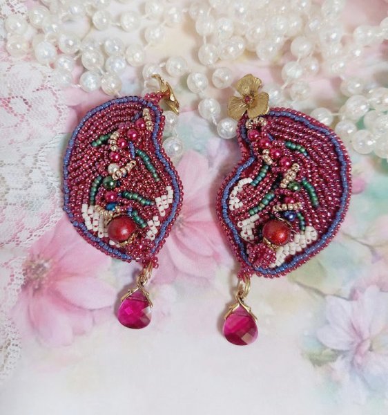 BO Enchantement d'Automne bordado com cristais Swarovski, p&eacute;rolas e p&eacute;rolas de sementes