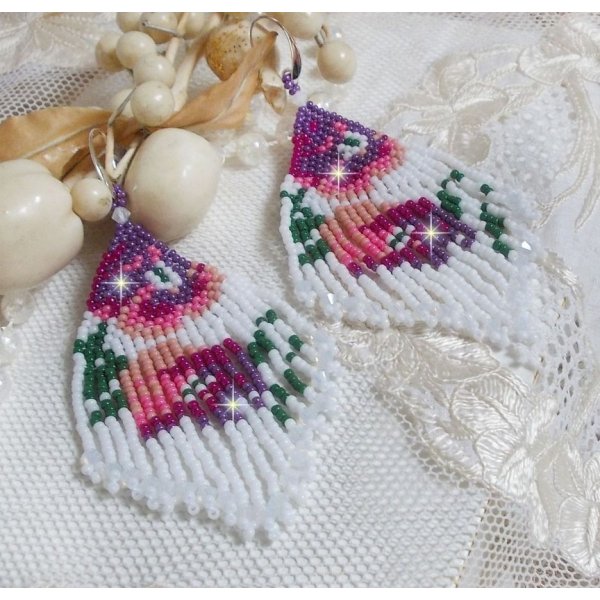 BO Flores de Cerejeira criadas com Branco Opaco, Rosa de v&aacute;rias tonalidades, Verde com Tucos